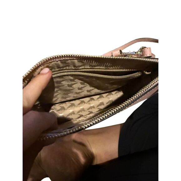 Lo & Sons Waverley 2 Pink Rose Quartz Crossbody Wristlet Belt Bag - Picture 9 of 10